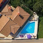Villa Family