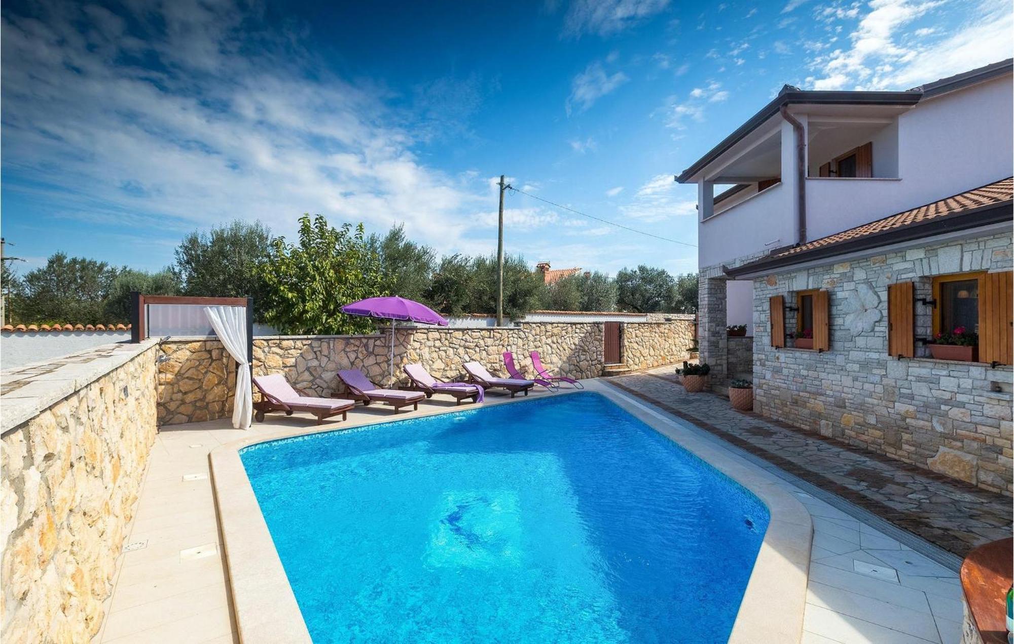 Family Holiday home Pula